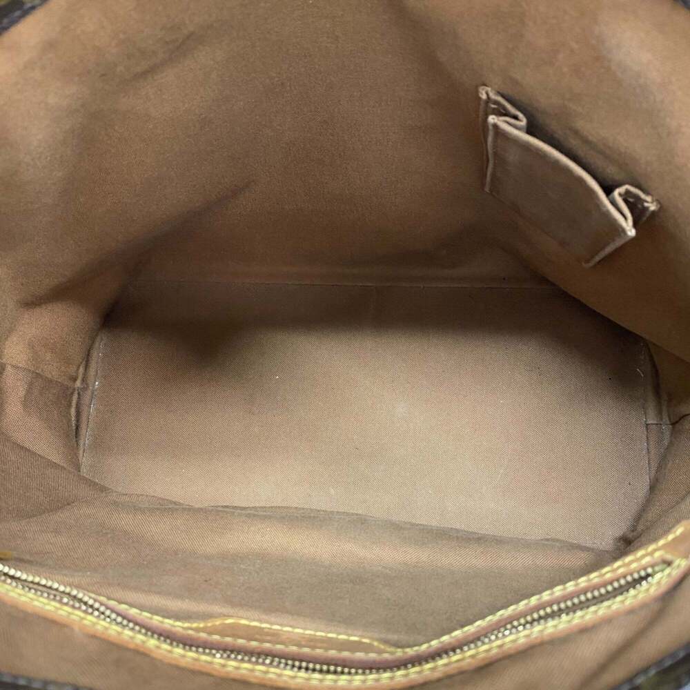 LOUIS VUITTON Brown Monogram Tote Bag - Picture 4 of 12